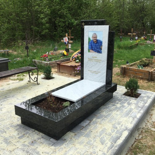Пам’ятники одинарні у Долині. #76
